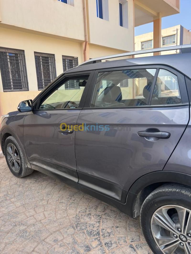 Hyundai Crita 2018  5