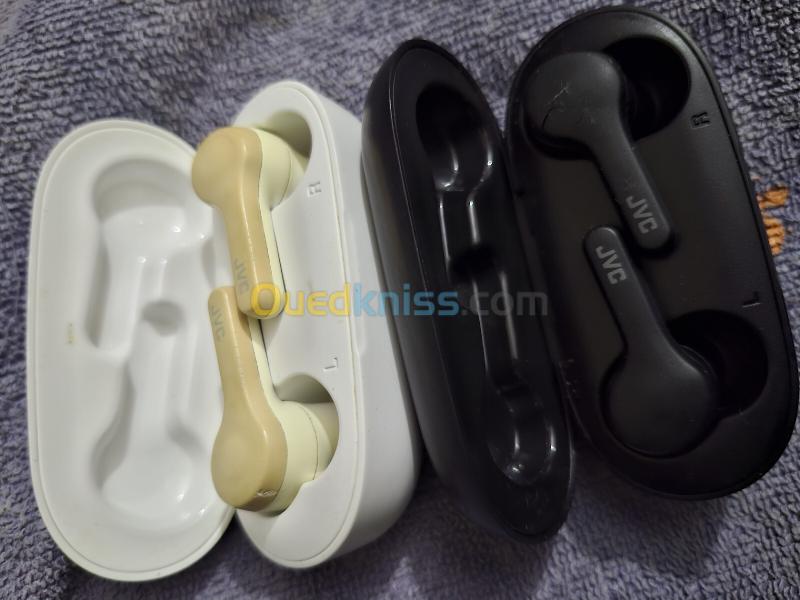 Oreillettes Airpods et plusieurs types de marques cabats (européen).... 17