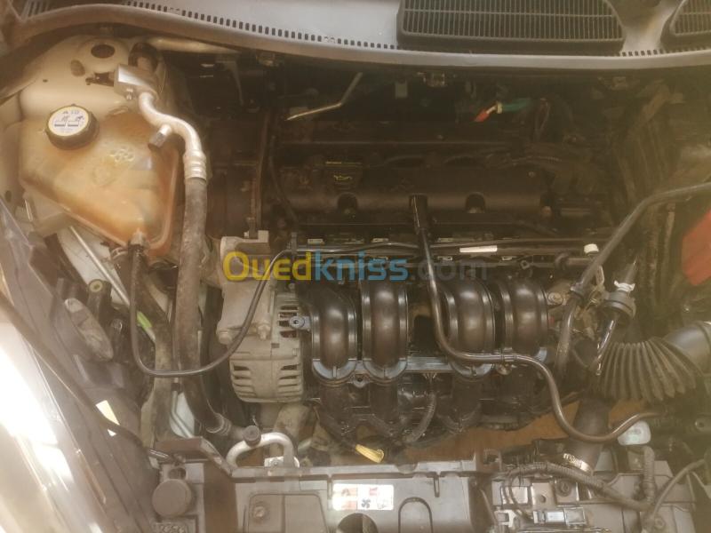 Ford Fiesta 2014 Tentation 9