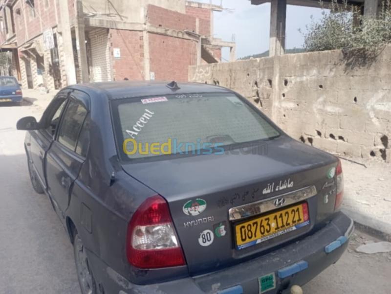 Hyundai Accent 2012 GLS 2