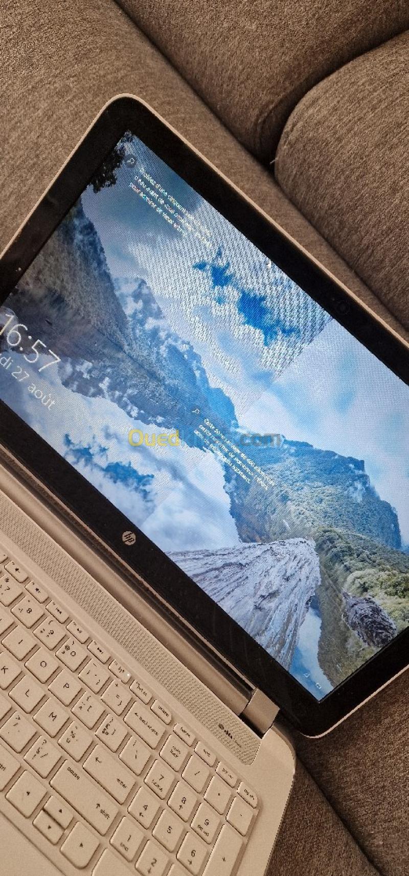 HP Pavilion 15 (Core i5 / 12 Go RAM / Nvidia GT 740M) Écran et clavier 8 boutons à réparer