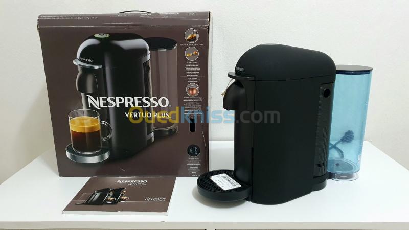  Machine à café Nespresso VERTUO PLUS 