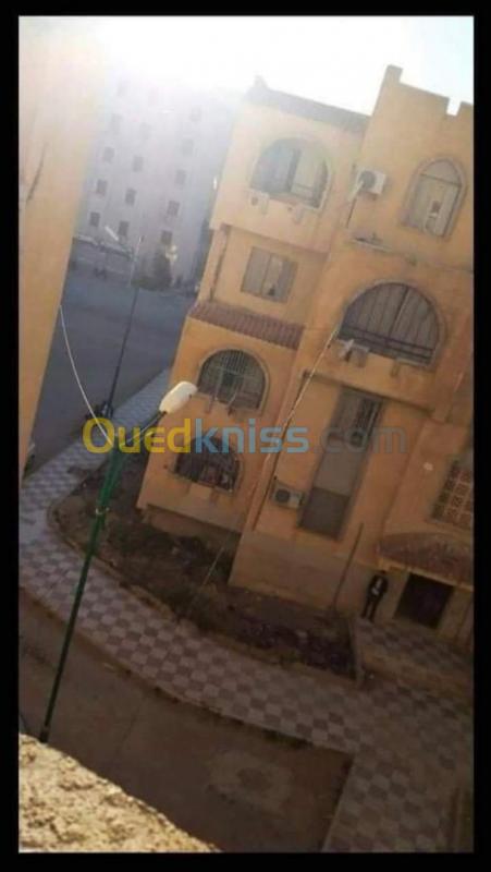  Vente Appartement F3 Mila Oued athmania