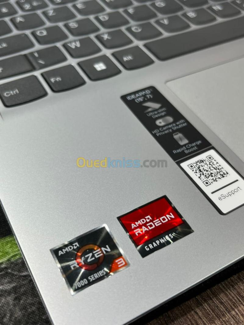 Lenovo IdeaPad 1 15AMN7 Ryzen 3 7320U Neuf sous emballage 3