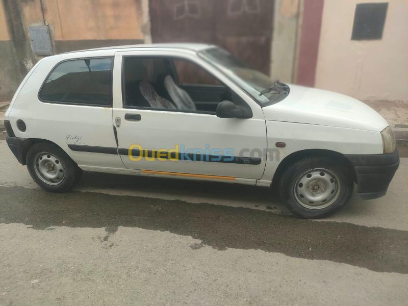 Renault Clio 1 1998 Clio 1 15