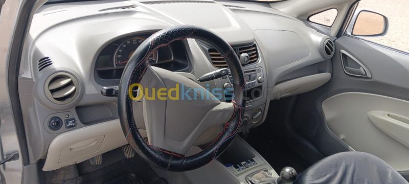 Chevrolet Sail 4 portes 2011  7