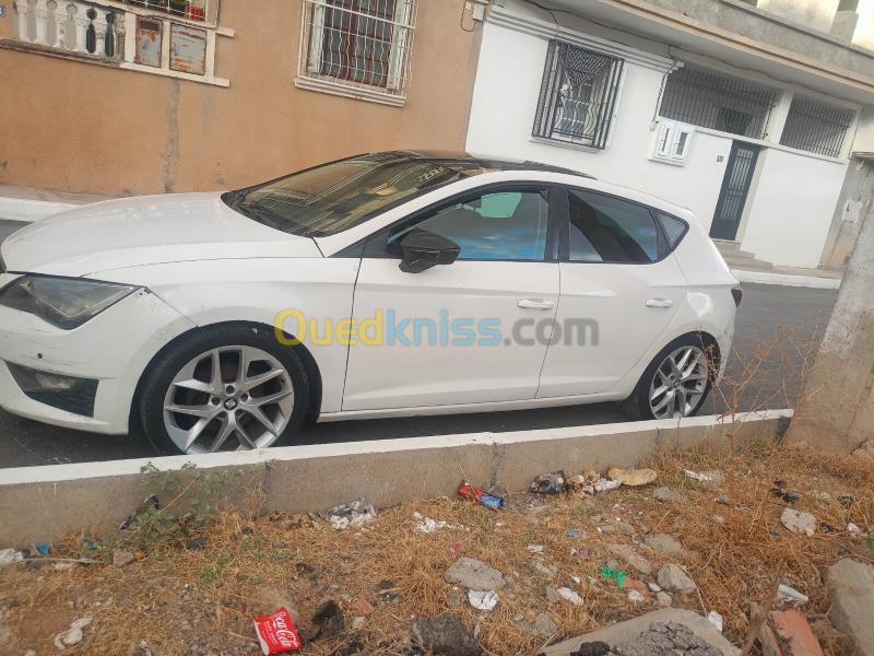 Seat Leon 2015  4
