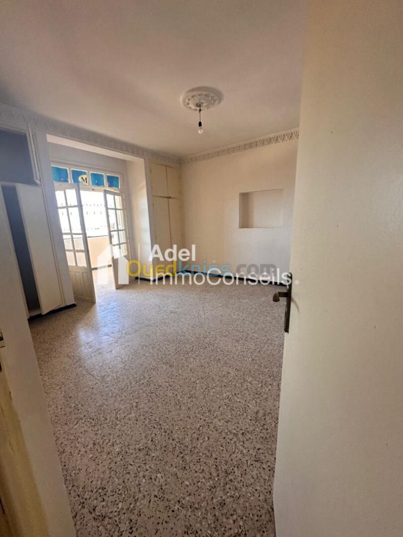 Location Appartement Niveau de villa F4 Annaba Annaba 13