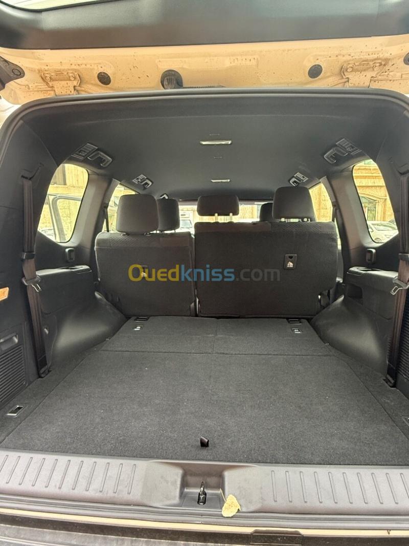 Toyota Land Cruiser  2025 gx v6 4L 12