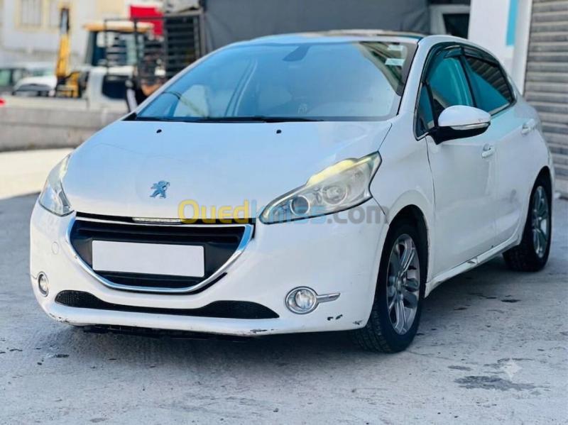 Peugeot 208 2014 Allure 3