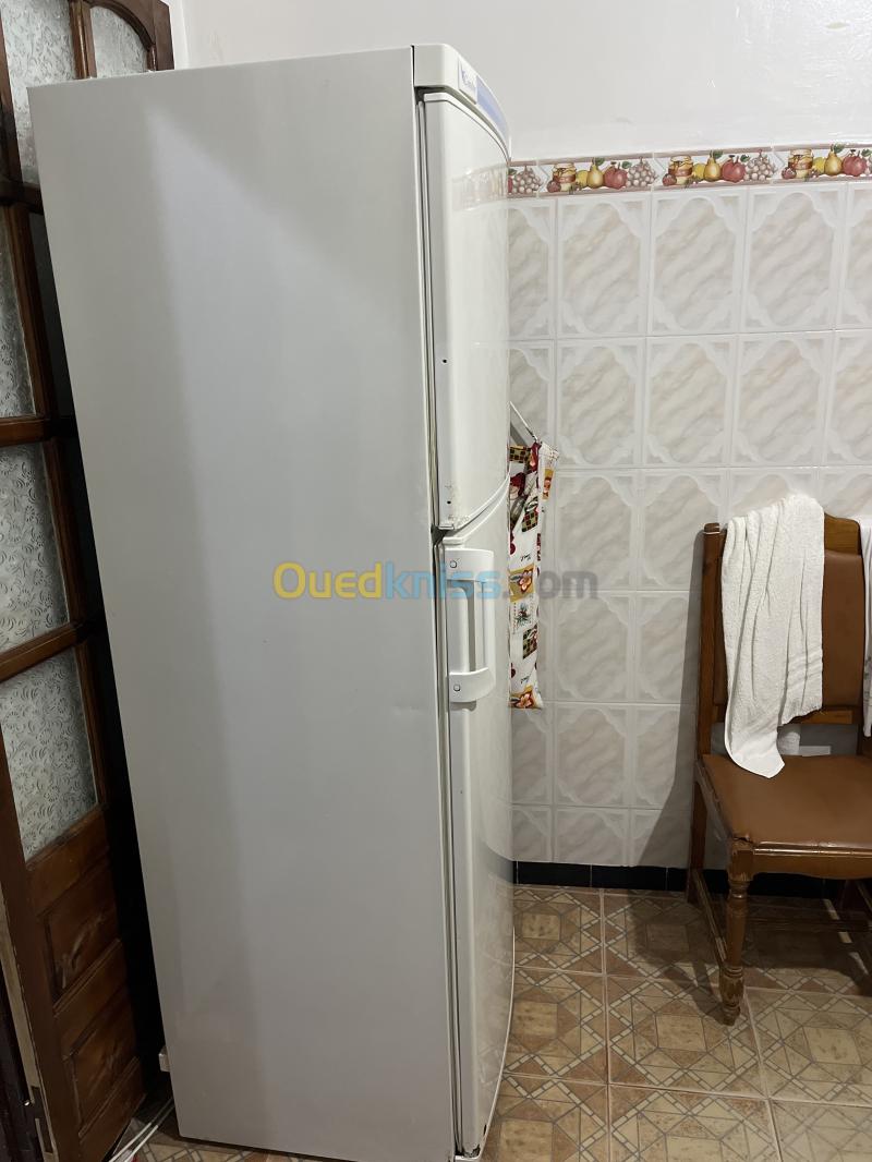 ثلاجة 2