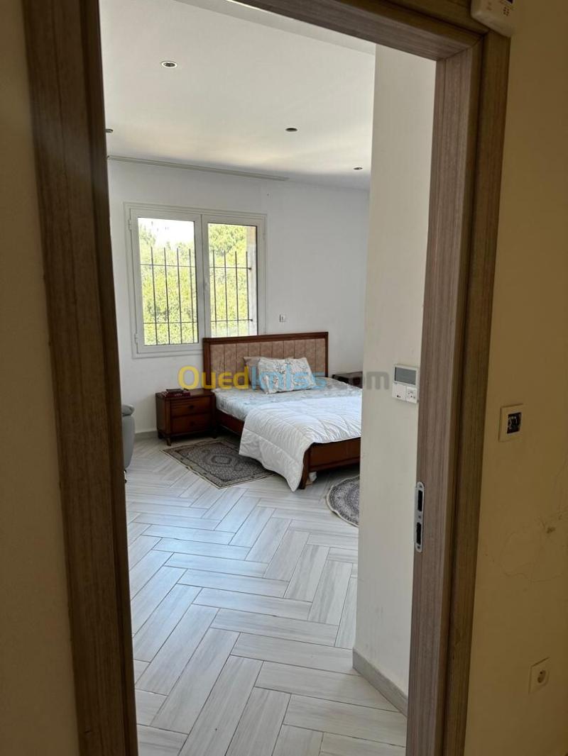 Location Appartement Niveau de villa F5 Alger Dely brahim 13