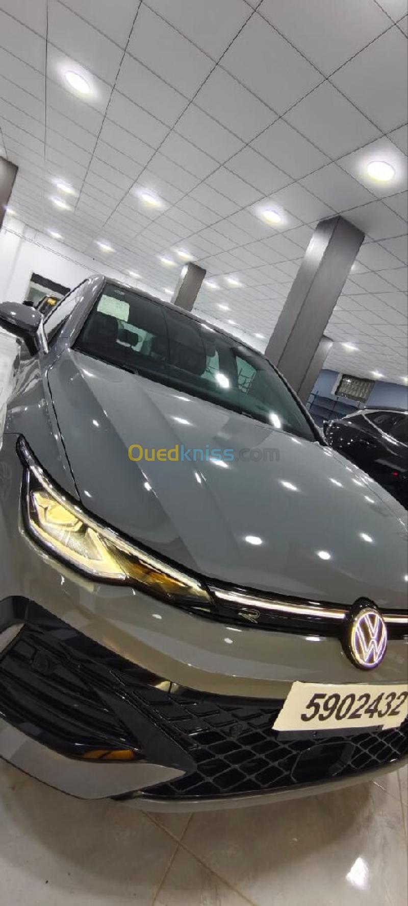 Volkswagen Golf 8.5 2025  6