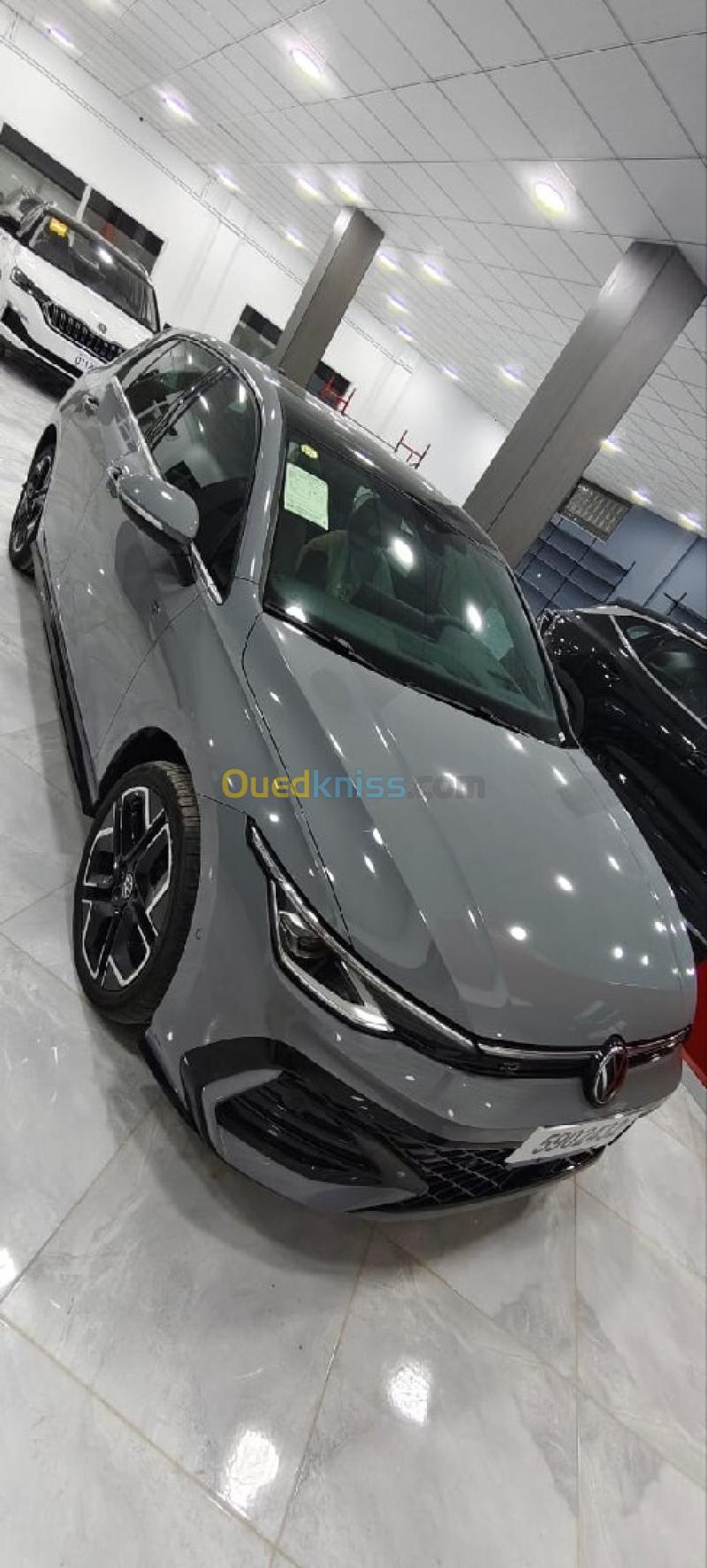Volkswagen Golf 8.5 2025  4