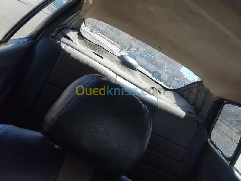 Renault Clio Classique 2001 Clio Classique 9