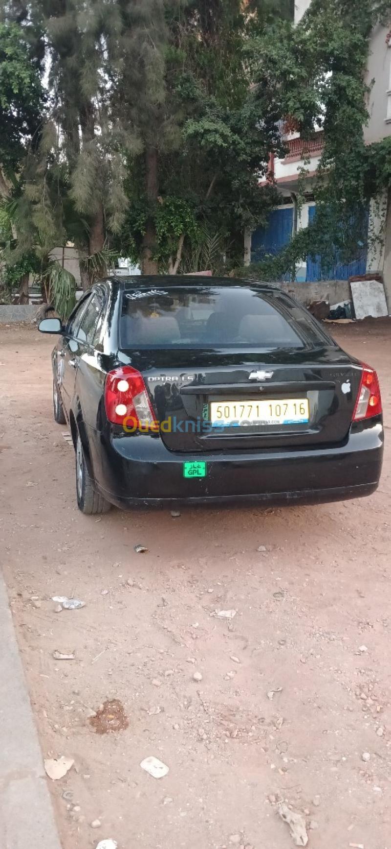 Chevrolet Optra 4 portes 2007  4