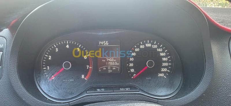 Volkswagen Polo 2014  9
