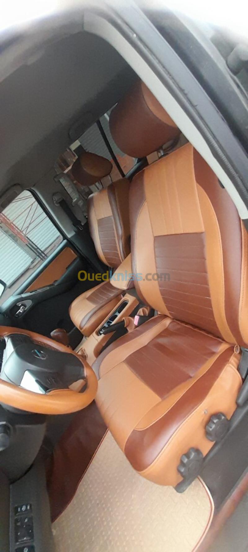 Nissan Pathfinder 2010 Pathfinder 16