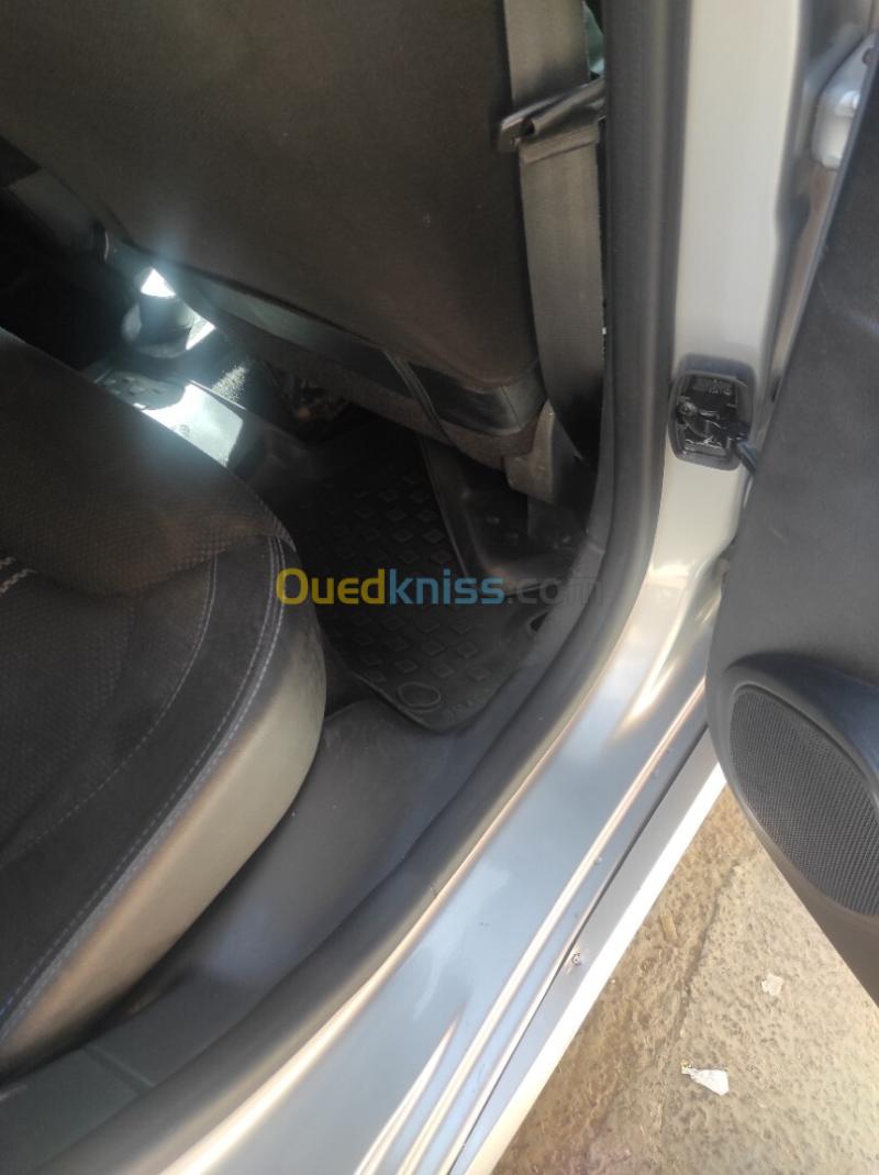 Renault Clio 4 2018 GT Line + 11