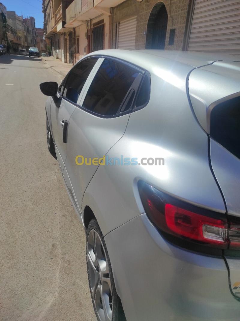 Renault Clio 4 2018 GT Line + 15