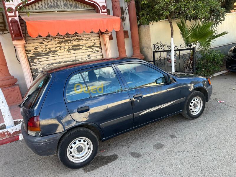 Toyota Starlet 1999  4