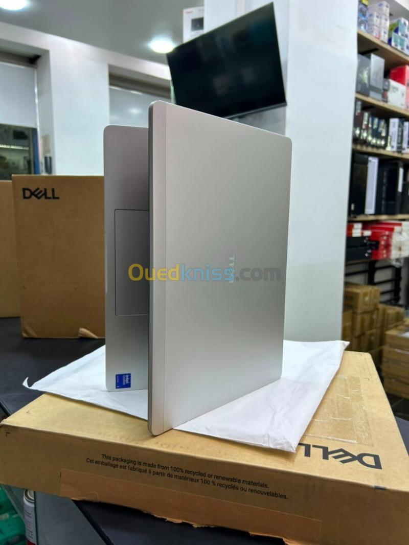 DELL Pro 14 PLUS PB14250 Intel Core Ultra 5 235U VPro 12 Mo de cache, jusqu'à 4,90 GHz 12-cœurs 14-threads RAM 16GB DDR5 DISQUE 256GB SSD ECRAN 14.0 FULL HD+ iPS Intel Graphics 5