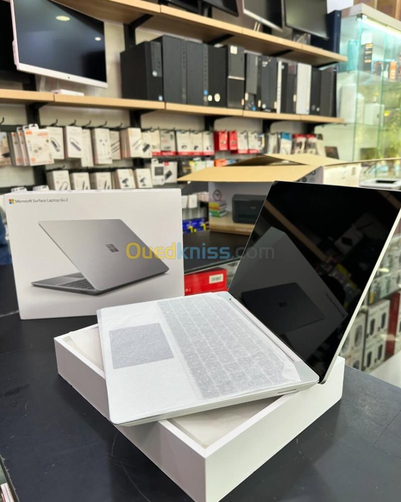 MICROSOFT SURFACE LAPTOP GO 2 Intel Core i5-1135G7 8 Mo de cache, à 4,20 GHz 4GB 128GB SSD 12.4 2K 4