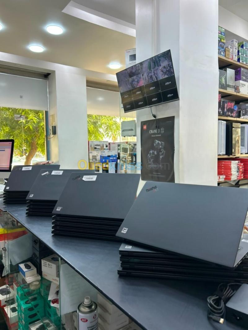 LENOVO THINKPAD X1 Carbon Gen 8 Intel Core i5-10310U 6 Mo de cache, jusqu'à 4,40 GHz RAM 8GB DDR4 DISQUE 256GB SSD NVMe ECRAN 14" FULL HD Graphiques UHD Intel