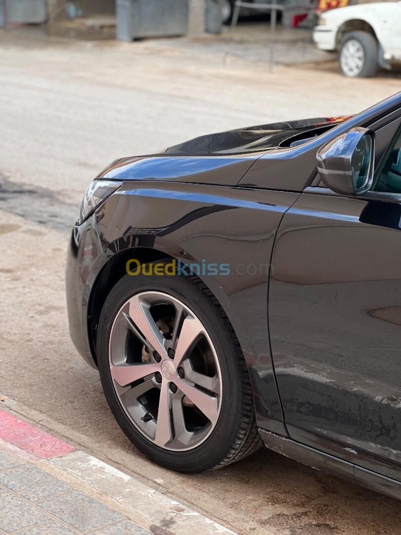Peugeot 308 2021 Allure 9
