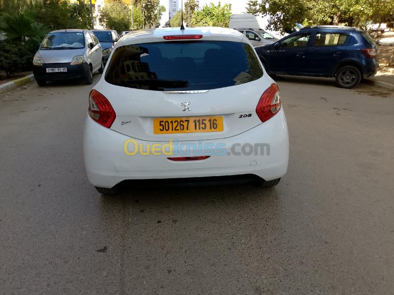 Peugeot 208 2015  7