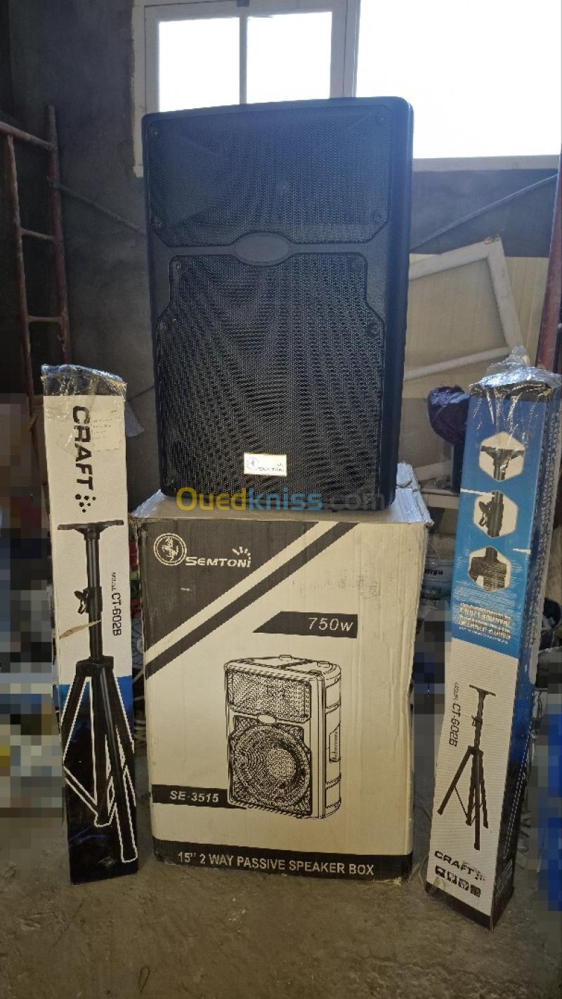 Pack Sonorisation Complet . 2 Enceintes 15" . Table Amplifiée . Micro . 2 Pieds