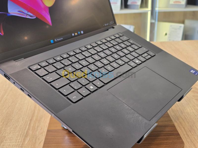 (VENDU) STATION DELL PRECISION 5690 ULTRA 7-165H 64G 4T SSD RTX2000 ADA 8G 16'' FHD+ 2