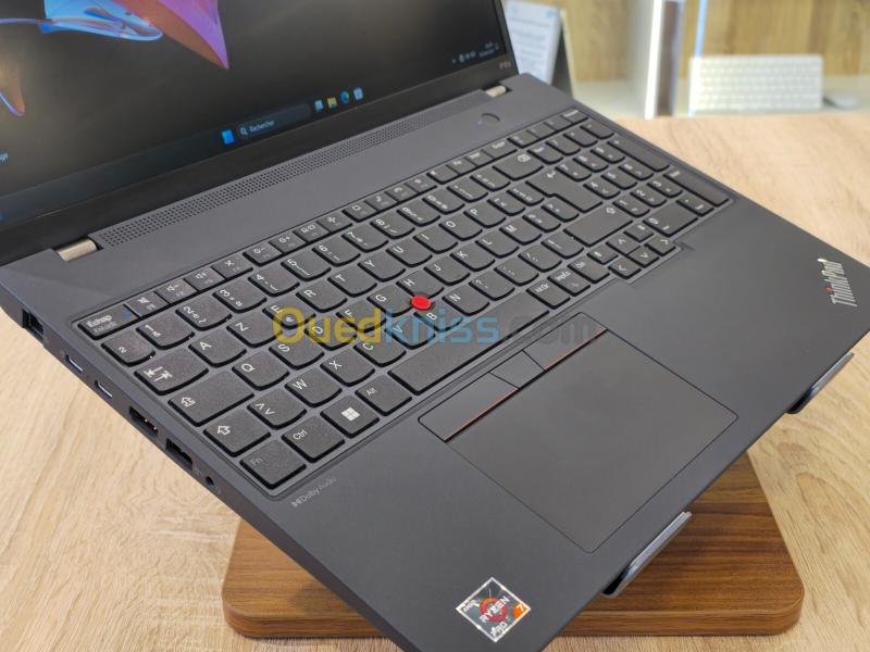 (VENDU) Station Lenovo ThinkPad P16s Gen-2 RYZEN 7 PRO 7840U/w 32G 512G NVME 16" IPS WIN11 2
