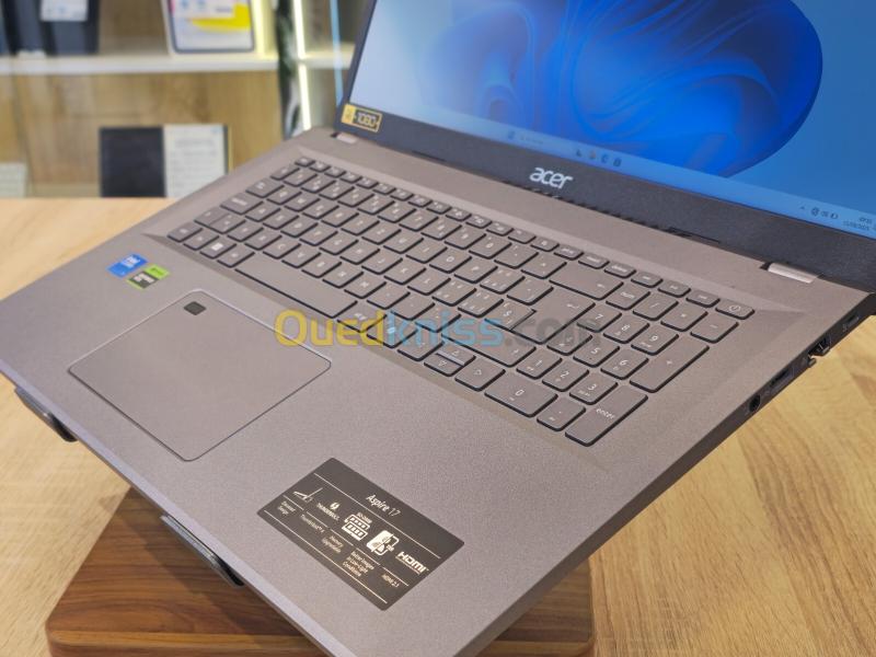 (VENDU)ACER ASPIRE 17 ULTRA 7 150U 32G 1T SSD RTX 2050 17.3'' FHD WIN11 3