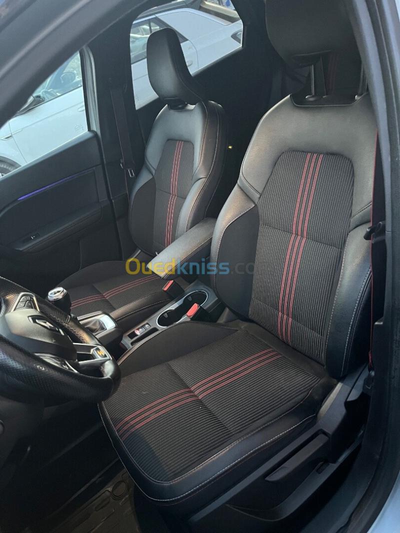 Renault Captur 2022 RS Line  10