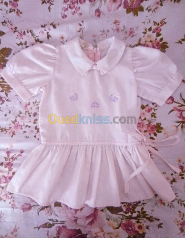  Jolie petite robe rose clair pour bébé de environ 8 moins jusqu'à 2ans
