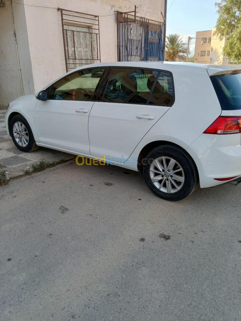 Volkswagen Golf 7 2014 Trendline + 6