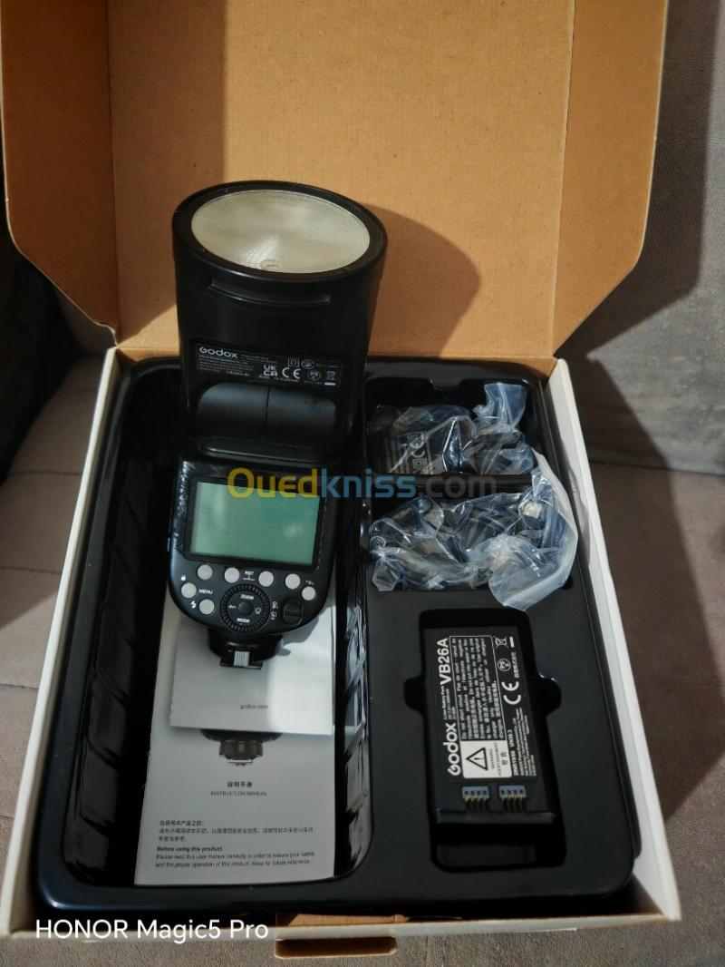 GODOX V1C - FLASH TTL PROFESSIONNEL POUR CANON - RADIO GODOX X - ÉCRAN LCD - 100 M- 2600MAH - BLACK 2