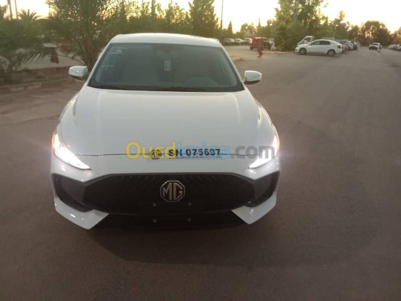 MG MG5 2025 