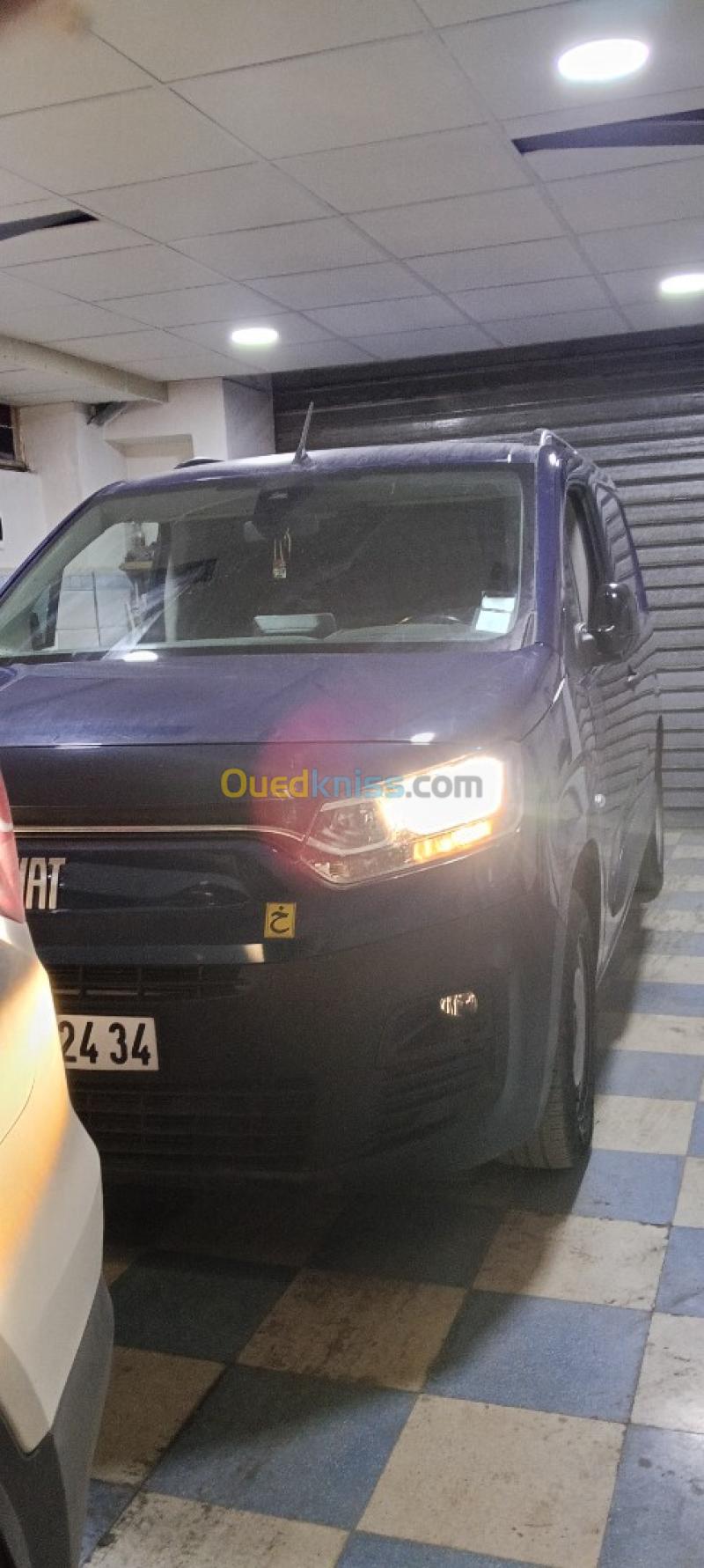 Fiat Doblo 2024 Italie 6