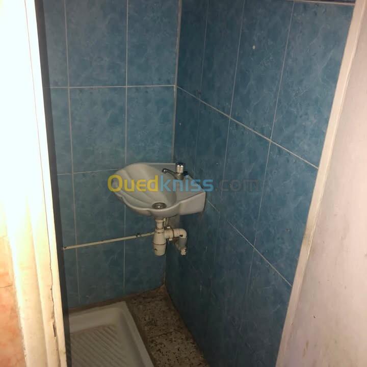 Location Appartement Niveau de villa F2 Alger Draria 5