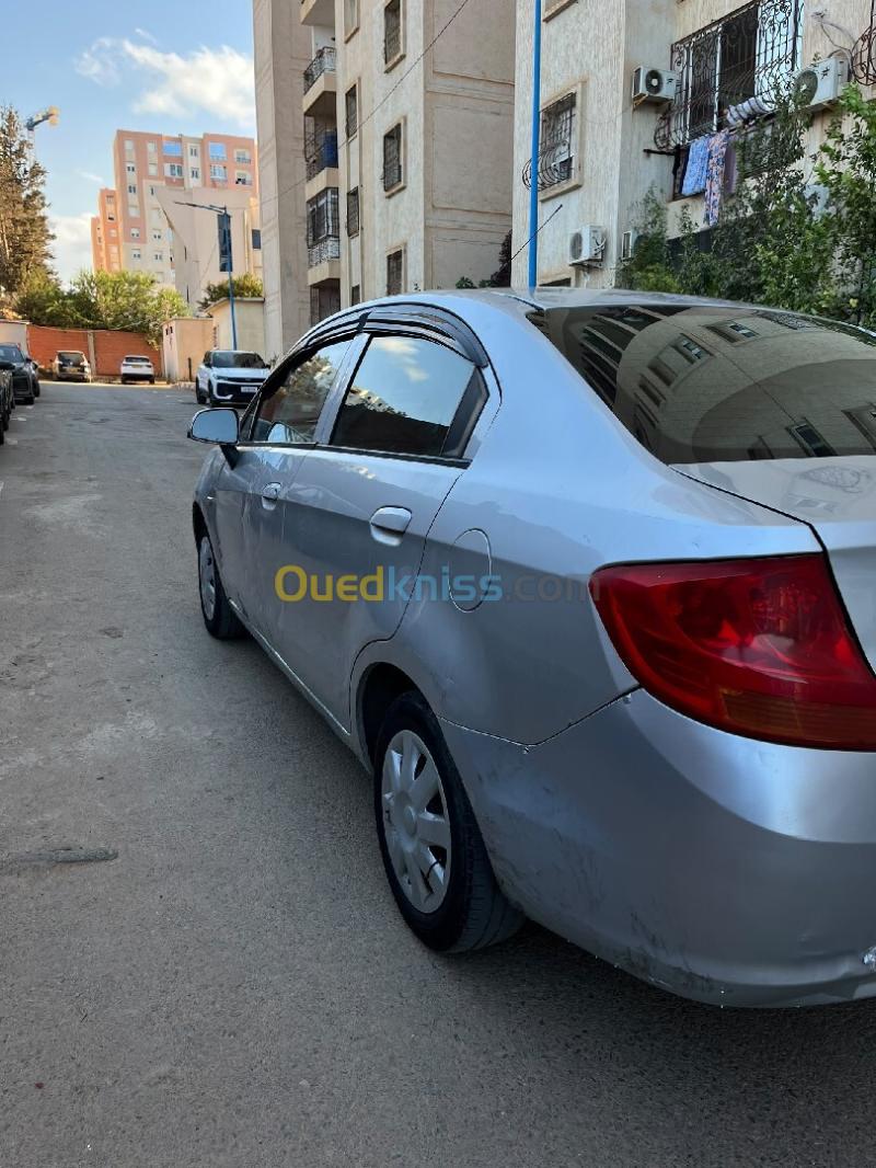 Chevrolet Sail 4 portes 2012 