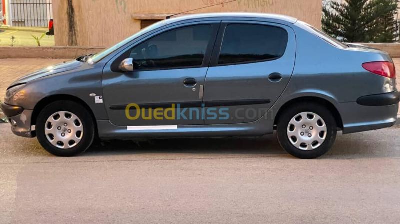 Peugeot 206 Sedan 2009 206 Sedan 5