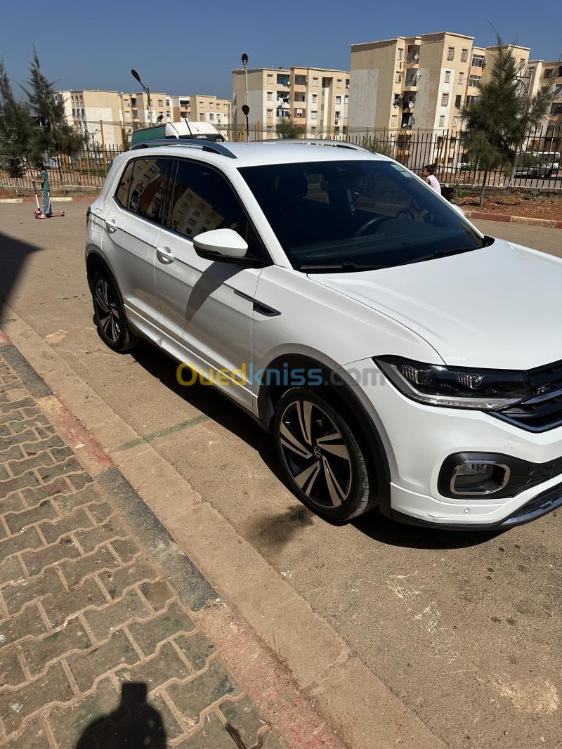 Volkswagen T croos 2021 R line 3