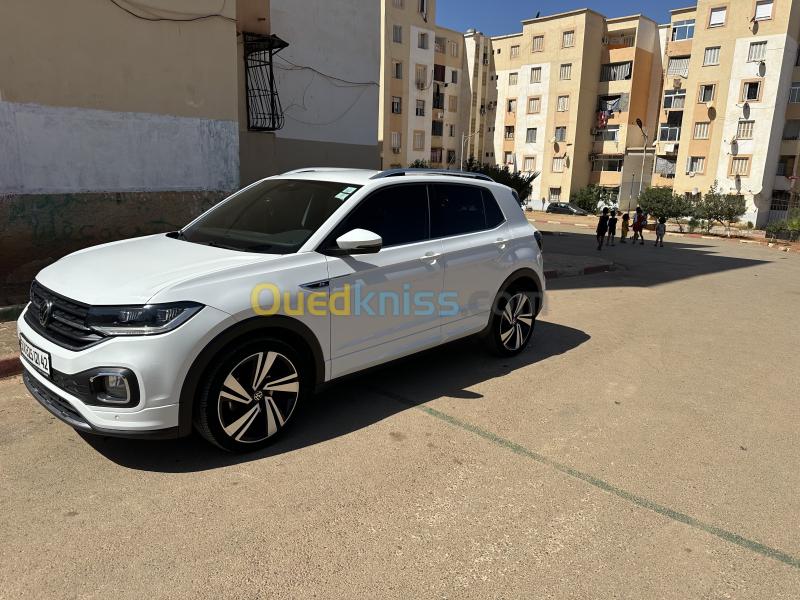 Volkswagen T croos 2021 R line 4