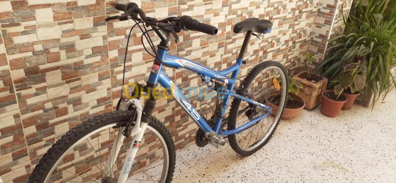 Bicyclette VTT Mountain 45 FS Oran Es senia Ouedkniss Algerie