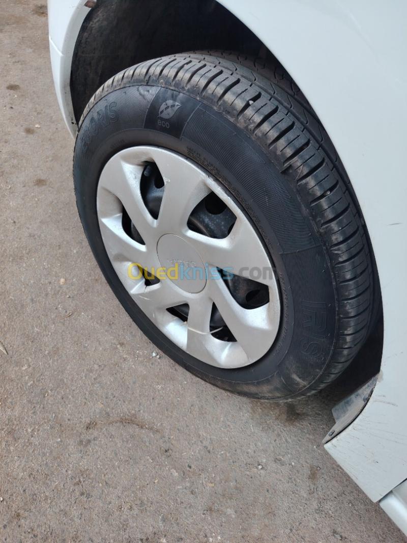 Dacia Logan 2014  5