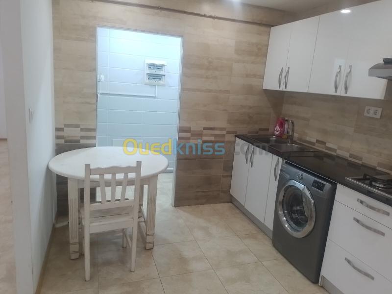 Vente Appartement Niveau de villa F3 Oran Ain el turck 3