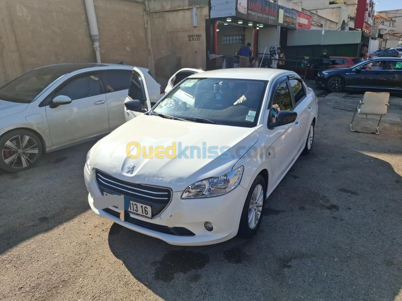 Peugeot 301 2013 Allure 3