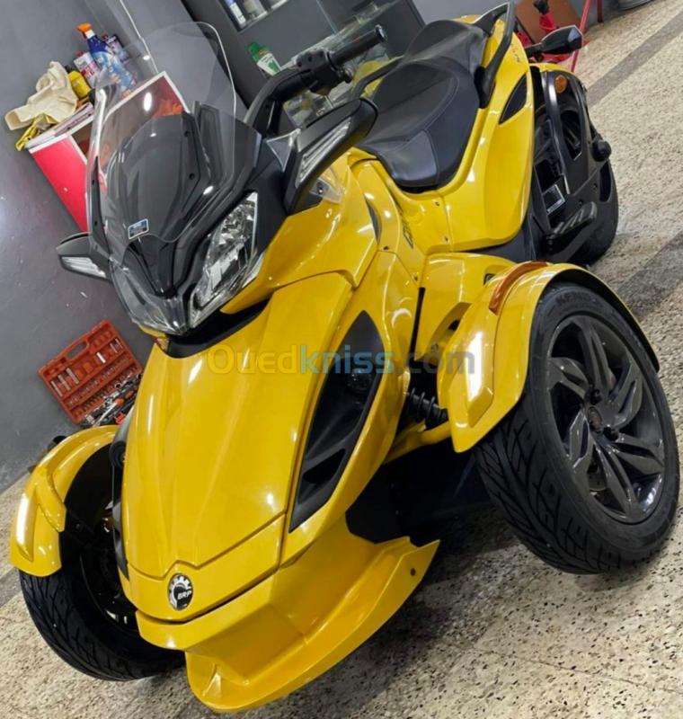  Can am Spyder sts Can am Spyder sts 2015